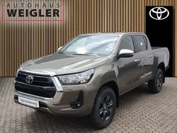 Braun Neu 2025 Toyota HiLux Comfort Abholung | 51.860 € (Guter Preis)