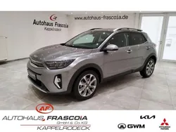 Grau Gebraucht 2024 Kia Stonic Spirit SUV | 20.900 € (Guter Preis)
