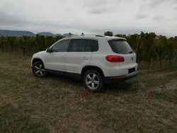 Weiß Gebraucht 2013 VW Tiguan Sportline SUV | 8.000 € (Teuer)