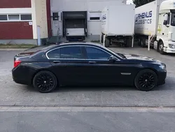 Schwarz Gebraucht 2010 BMW 740 Limousine | 12.000 €