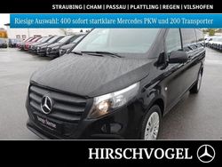 Obsidianschwarz metallic Gebraucht 2024 Mercedes Vito Kombi | 48.671 €