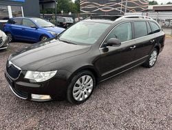 Braun Gebraucht 2012 Skoda Superb Elegance Limousine | 6.990 € (Guter Preis)