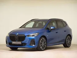 Portimaoblau metallic Gebraucht 2023 BMW 218 M Sport Van / Kleinbus | 28.440 € (Fairer Preis)