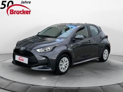 Grau Gebraucht 2022 Toyota Yaris Hybrid Business Edition Limousine | 18.990 € (Fairer Preis)