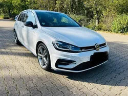 Weiß Gebraucht 2019 VW Golf VII IQ Drive Limousine | 14.999 € (Fairer Preis)