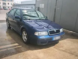 Blau Gebraucht 1998 Skoda Octavia Limousine | 1.100 € (Guter Preis)