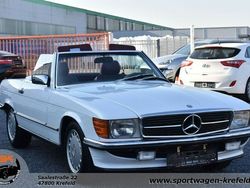Weiß Gebraucht 1986 Mercedes SL300 Cabrio | 49.999 €