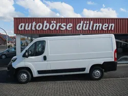 Weiß Gebraucht 2021 Peugeot Boxer Premium Van | 17.990 € (Guter Preis)