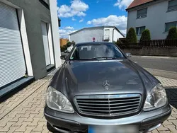 Grau Gebraucht 1999 Mercedes S430 Limousine | 7.000 € (Teuer)