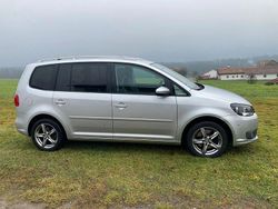 Silber Gebraucht 2014 VW Touran Life Van / Kleinbus | 10.250 € (Fairer Preis)
