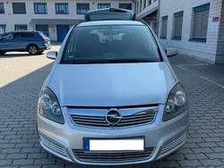 Silber Gebraucht 2005 Opel Zafira Van / Kleinbus | 1.600 € (Guter Preis)