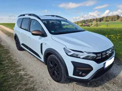 Weiß Gebraucht 2023 Dacia Jogger Extreme Kombi | 17.900 € (Guter Preis)