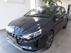 Grau Neu 2024 Hyundai i20 Limousine | 23.490 € (Etwas zu teuer)