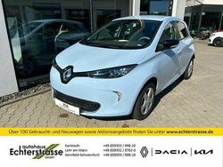 Blau Gebraucht 2016 Renault Zoe Zen Kleinwagen | 8.740 €