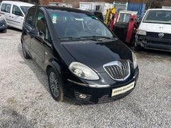 Schwarz Gebraucht 2011 Lancia Musa Platinum Van / Kleinbus | 2.000 € (Superpreis)