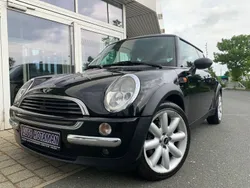 Schwarz Gebraucht 2002 Mini ONE Kleinwagen | 2.900 € (Fairer Preis)