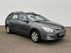 Grau Gebraucht 2009 Hyundai i30 Classic Kombi | 4.290 € (Etwas zu teuer)