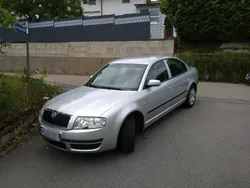 Silber Gebraucht 2003 Skoda Superb Limousine | 2.699 € (Guter Preis)