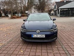 Blau Gebraucht 2020 VW Golf VIII Style Kleinwagen | 16.800 € (Fairer Preis)