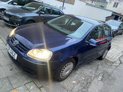 Blau Gebraucht 2005 VW Golf Limousine | 2.888 € (Fairer Preis)