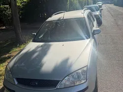 Silber Gebraucht 2001 Ford Mondeo Ambiente Kombi | 2.600 € (Teuer)