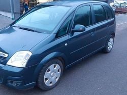 Blau Gebraucht 2007 Opel Meriva Van / Kleinbus | 1.490 € (Fairer Preis)