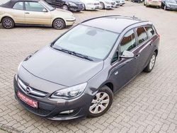 Braun Gebraucht 2015 Opel Astra Exklusiv Kombi | 5.999 € (Guter Preis)