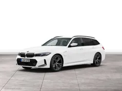 Alpinweiss iii Neu 2025 BMW 330e M Sport Kombi | 60.990 € (Fairer Preis)