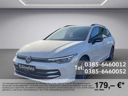 Weiß (weiss / oryxweiss perlmutteffekt) Gebraucht 2025 VW Golf VIII Goal Kombi | 31.990 € (Superpreis)