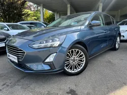 Blau Gebraucht 2021 Ford Focus Titanium Limousine | 13.999 € (Fairer Preis)