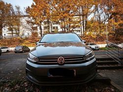 Silber Gebraucht 2017 VW Touran Comfortline Van / Kleinbus | 15.990 € (Fairer Preis)