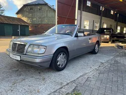 Silber Gebraucht 1994 Mercedes E200 Sportline Cabrio | 11.500 €