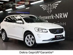 Weiß Gebraucht 2016 Volvo XC60 Momentum SUV | 16.970 € (Fairer Preis)