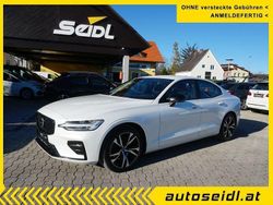Weiß Gebraucht 2023 Volvo S60 R-Design Limousine | 21.500 € (Fairer Preis)