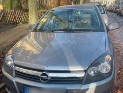 Silber Gebraucht 2006 Opel Astra Kleinwagen | 1.900 € (Fairer Preis)