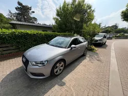 Silber Gebraucht 2015 Audi A3 Ambiente Limousine | 10.000 € (Fairer Preis)
