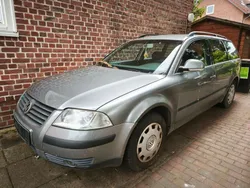 Grau Gebraucht 2004 VW Passat Limousine | 1.250 € (Superpreis)