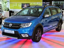 Blau metallic Gebraucht 2017 Dacia Logan Celebration Limousine | 12.450 € (Etwas zu teuer)