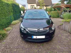 Schwarz Gebraucht 2015 Opel Zafira Tourer Style Van / Kleinbus | 7.300 € (Guter Preis)
