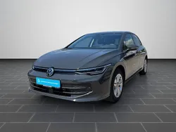 Uranograu Gebraucht 2024 VW Golf VIII Life Limousine | 26.900 € (Fairer Preis)