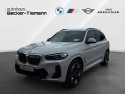 Mineralweiß Gebraucht 2021 BMW iX3 Impressive SUV | 42.997 € (Teuer)