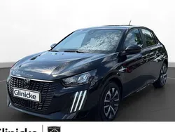 Schwarz Neu 2025 Peugeot 208 Style Kleinwagen | 21.990 € (Superpreis)