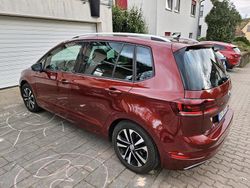 Rot Gebraucht 2019 VW Golf Sportsvan Van / Kleinbus | 18.000 € (Fairer Preis)