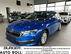 Raceblau metallic Gebraucht 2024 Skoda Octavia Kombi | 29.470 € (Guter Preis)
