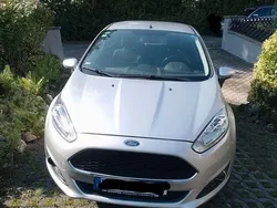 Silber Gebraucht 2016 Ford Fiesta SYNC Edition Kleinwagen | 7.000 € (Fairer Preis)