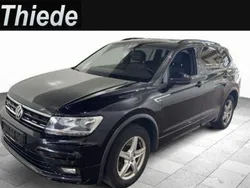 Deep black Gebraucht 2020 VW Tiguan Allspace R-line SUV | 24.400 € (Guter Preis)