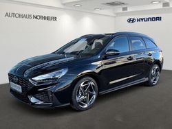 Schwarz (abyss black / mic) Neu 2025 Hyundai i30 N Line Kombi | 28.900 € (Fairer Preis)