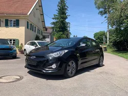 Phantom black / mic Gebraucht 2015 Hyundai i30 Edition 30 Coupé | 6.990 € (Fairer Preis)