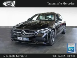 Schwarz Gebraucht 2022 Mercedes C200 AMG Limousine | 38.850 € (Teuer)