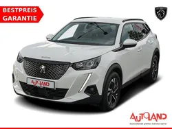 Weiss Gebraucht 2021 Peugeot 2008 Allure SUV | 22.950 € (Teuer)